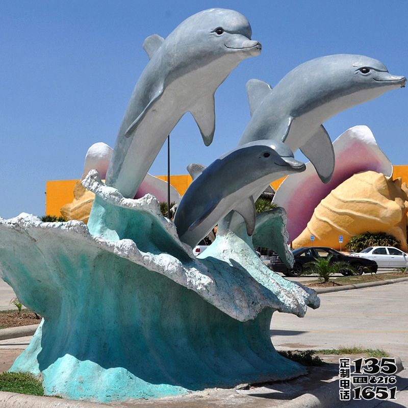 游樂(lè)場(chǎng)游泳館玻璃鋼海豚景觀雕塑 游樂(lè)場(chǎng)游泳館玻璃鋼海豚景觀雕塑